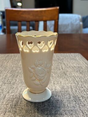 Lenox Heart Posy Vase Ivory China 24K Gold Trim Vintage Pierced Hearts